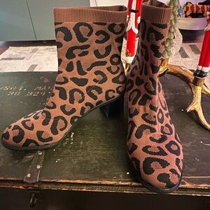 Stylish Brown Leopard Heeled Boots